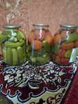 Огурцы соленые и ассорти.