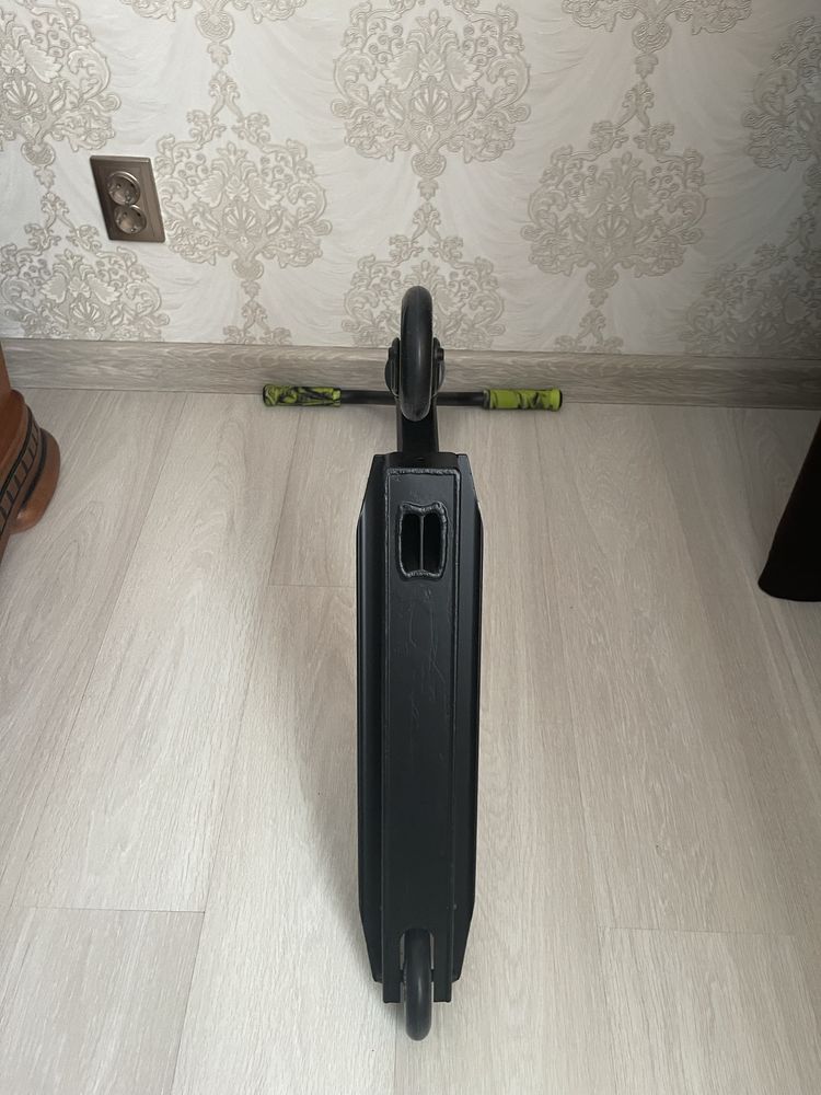 Продаю трюковой самокат