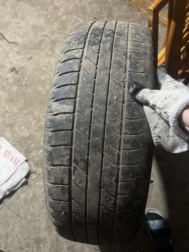 Продам 245/65/17