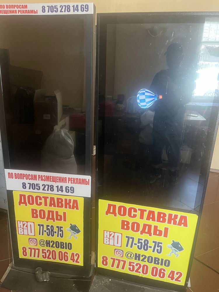 Видео панель стойка  рекламная
