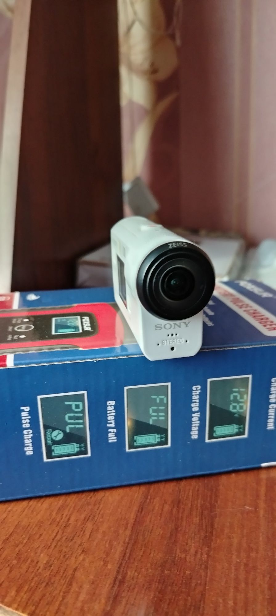 Продам экшн камеру Sony x3000