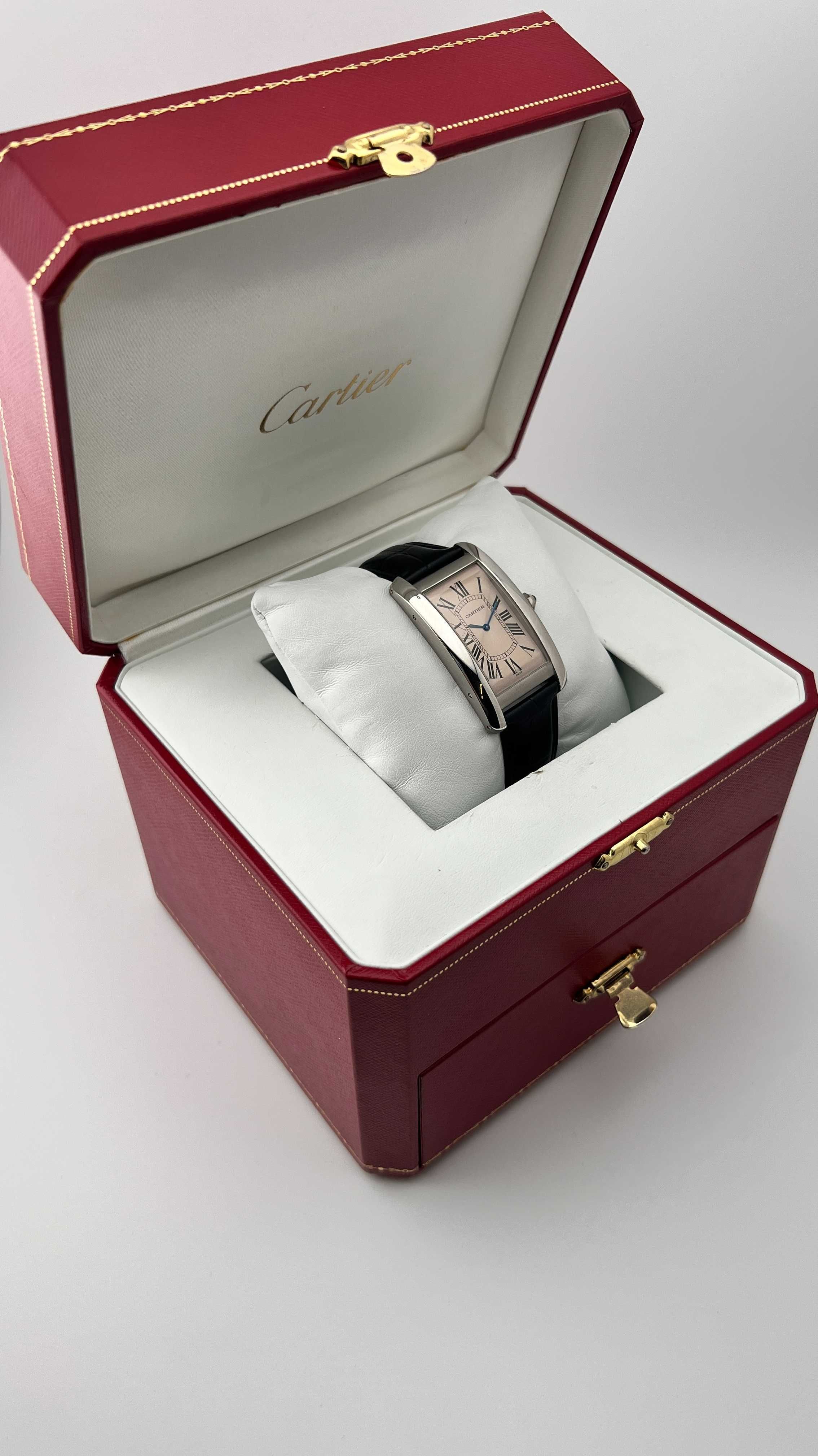 Мужские часы Cartier Tank Americaine
