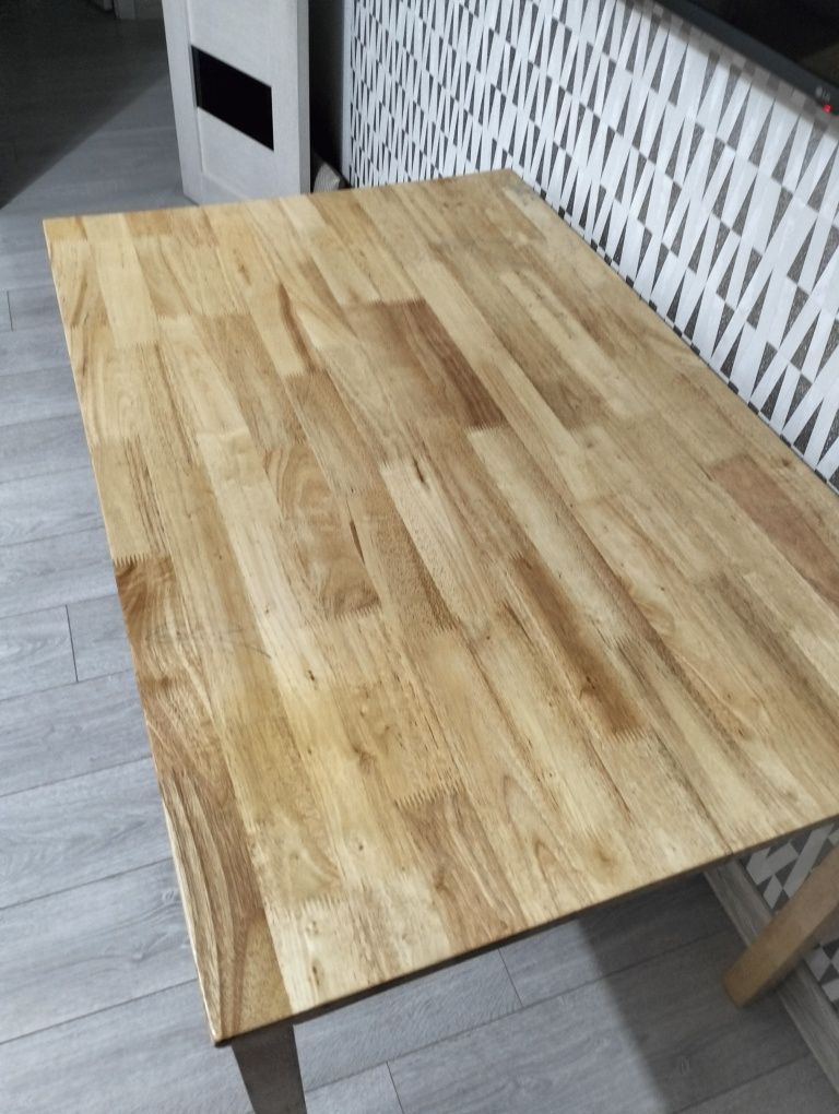 Продам кухонный стол 120*70 см