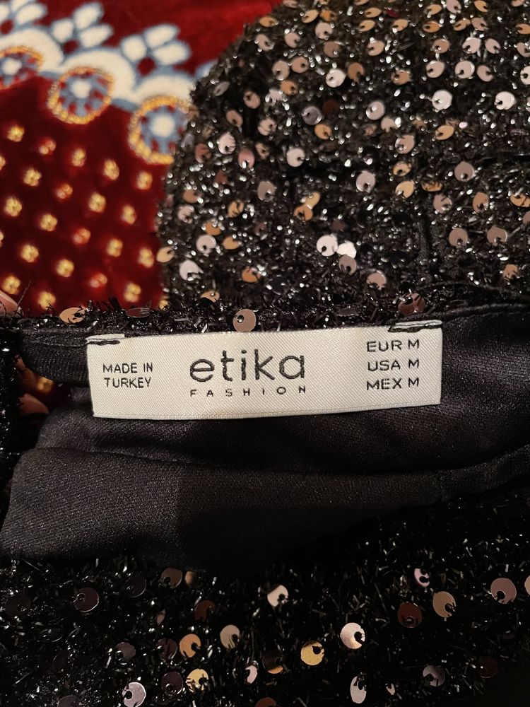 Продам платье