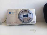 Sony Cyber-shot DSC-W570.