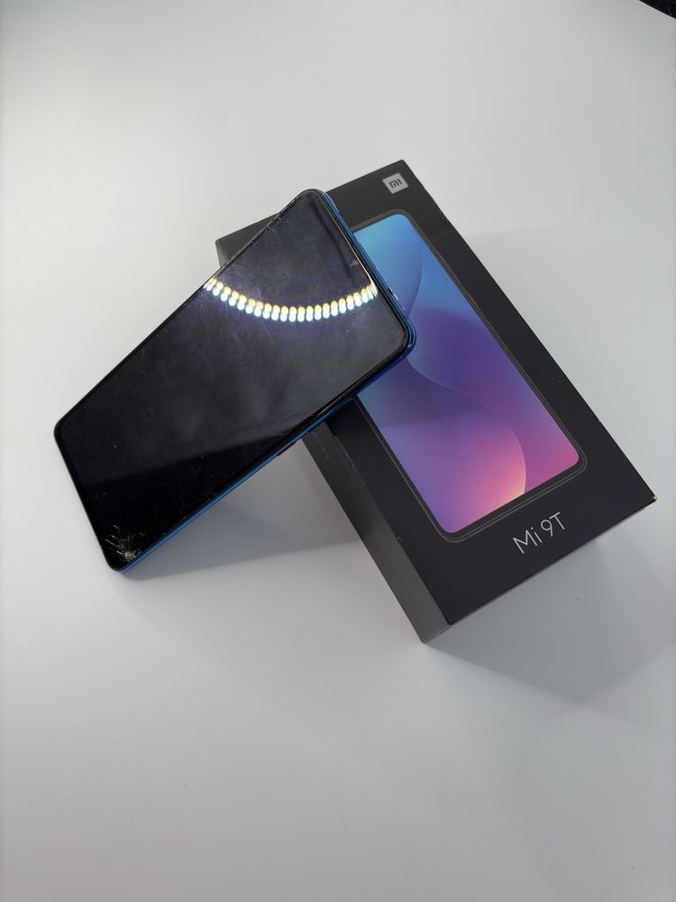 MI 9T на разбор..