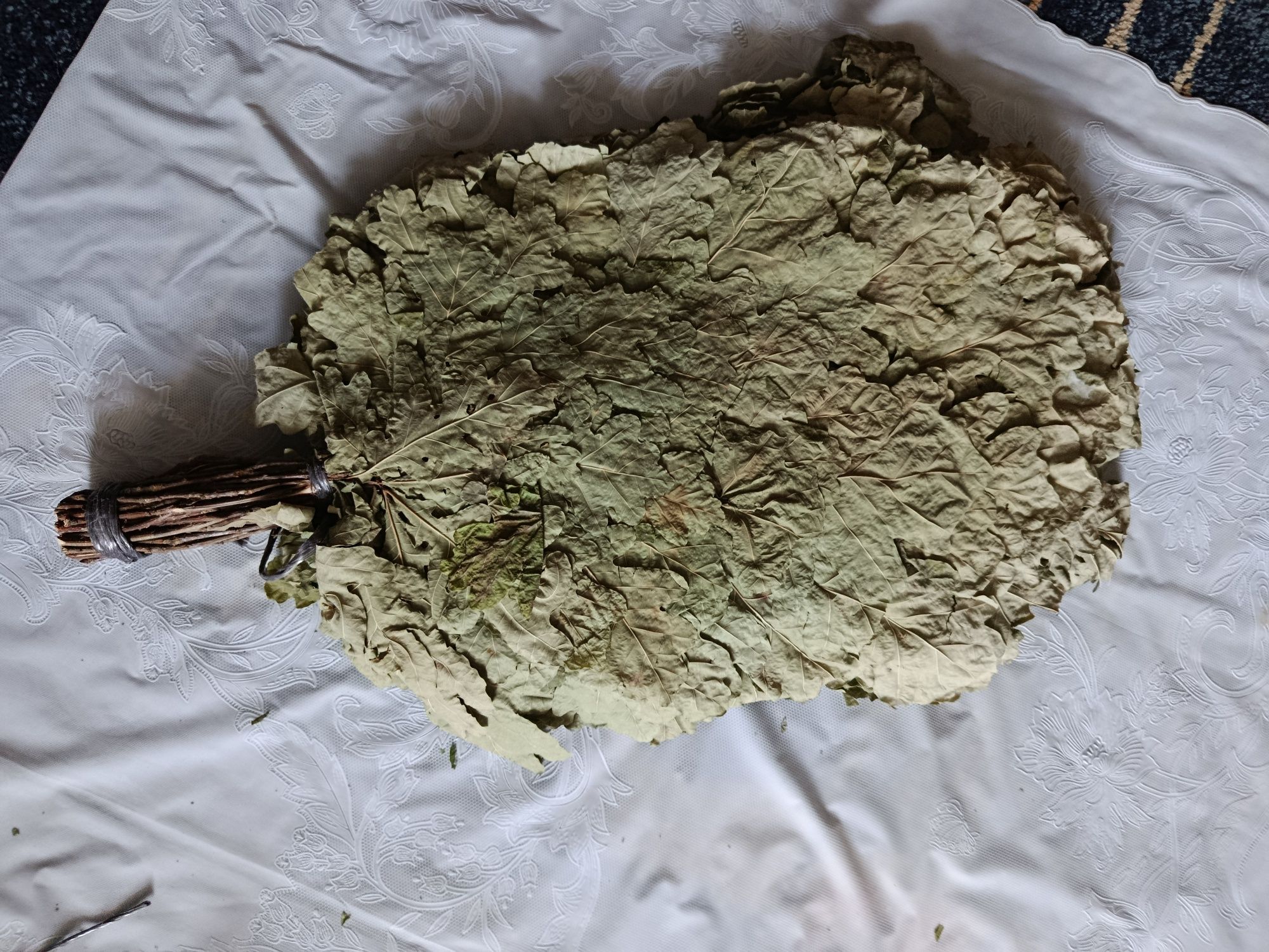 Продам веник дубовый цена 2500