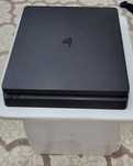 PS 4 slim 500гб 4 джойстика