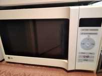 Продам микроволновку LG.