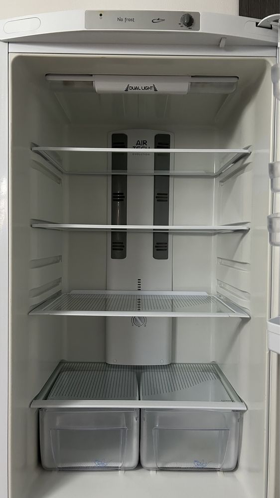 Продам холодильник, срочно