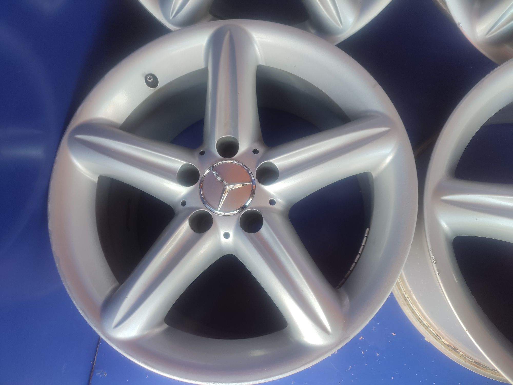 Диски R17 5x112 на Mercedes CLS-Class (w219)
