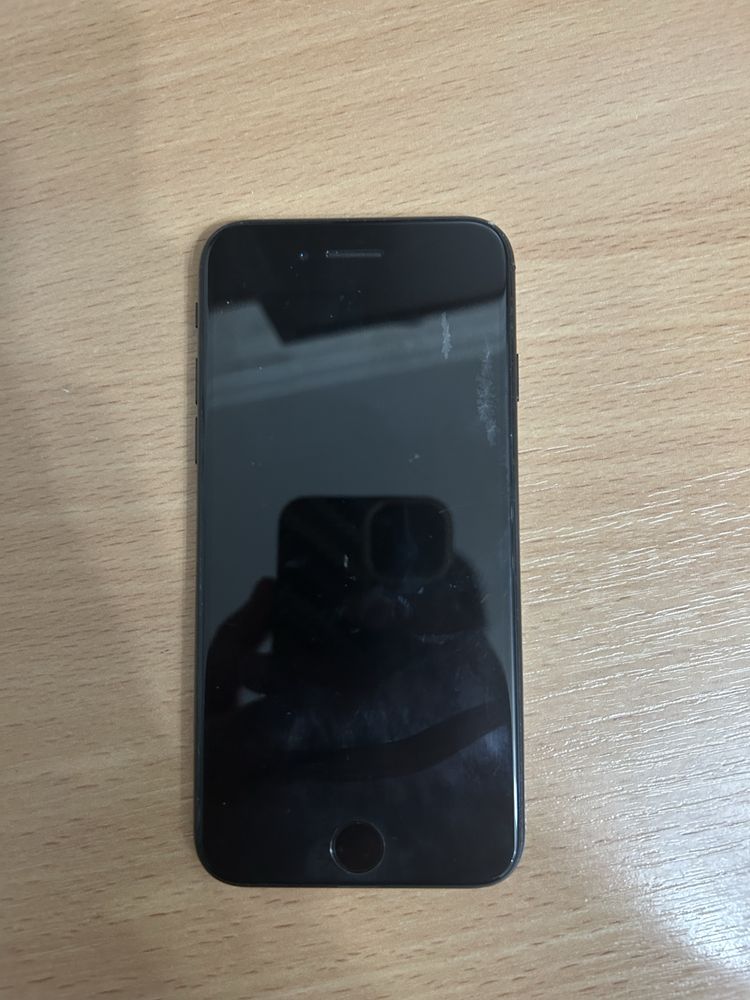 Iphone SE 2020 в отличном состоянии