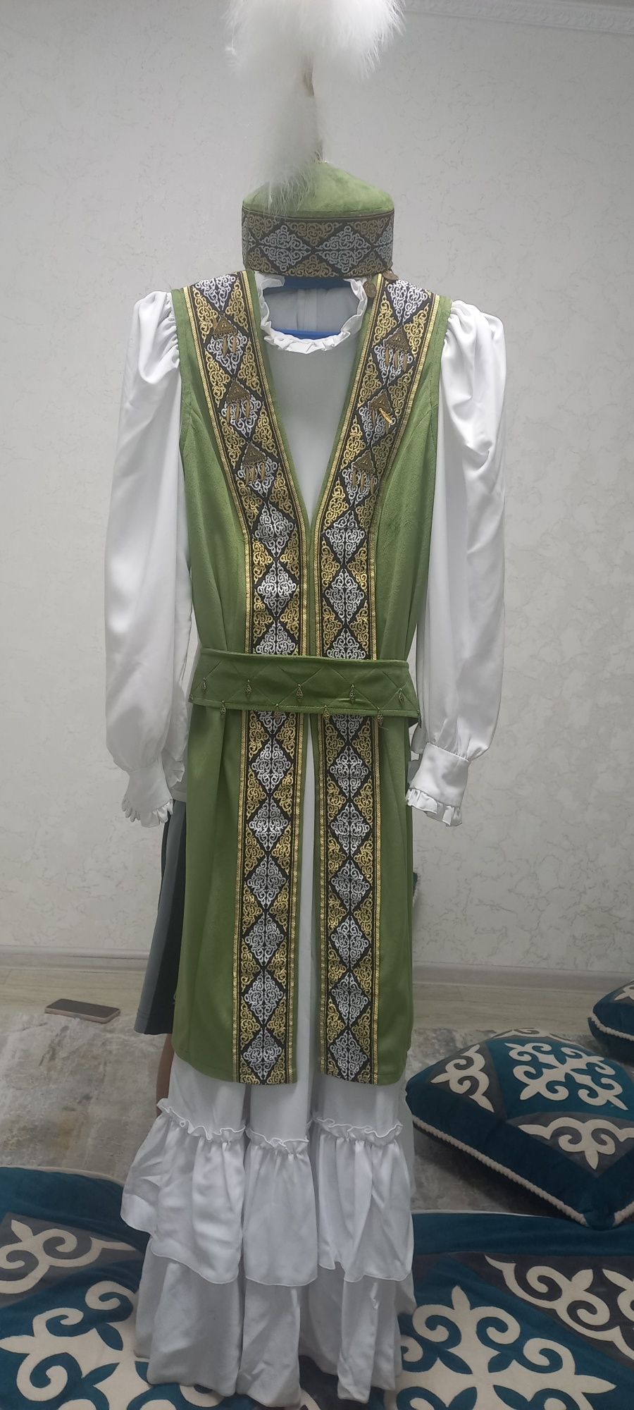 Казахский национальный костюм