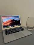 MacBook Air 13 . 2017 .8 Гб . 121 Гб