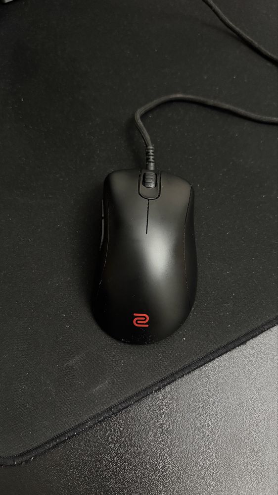 Продам игровую мышь zowie EC3-C