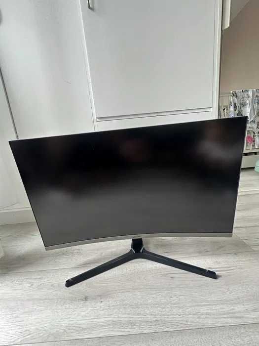 Монитор Samsung 27 дюймов