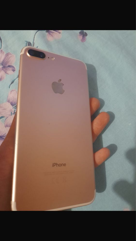 Айфон 7+плюс хорошее состояние