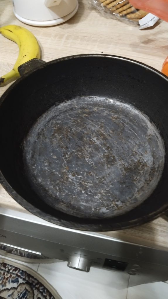 Продам сковородку б/у