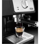 Продам кофемашину Кофеварка Delonghi ECP 33.21 серебристый, черный.