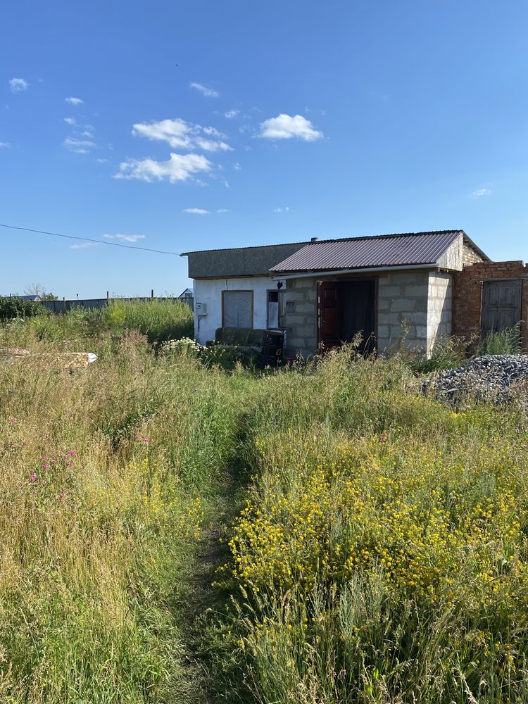 Дом из газоблока+ гараж из кирпича