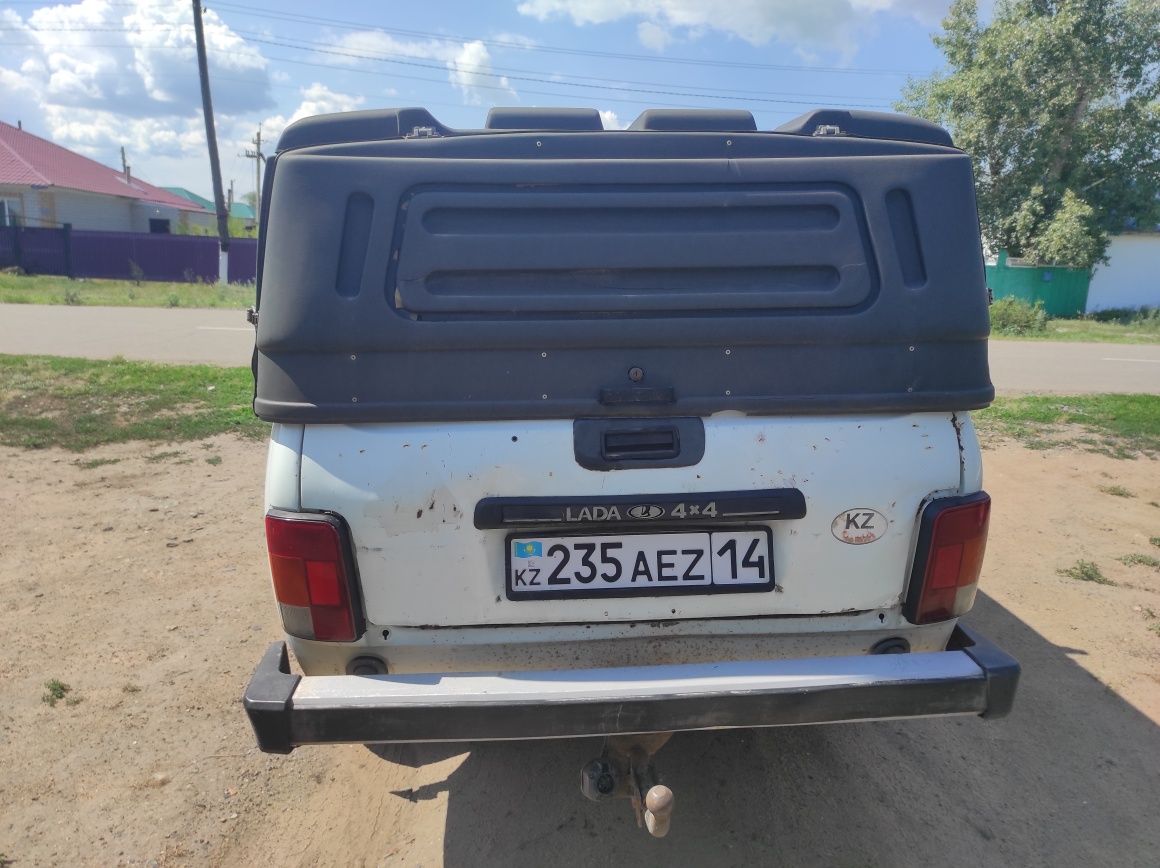 Нива пятиместная пикап