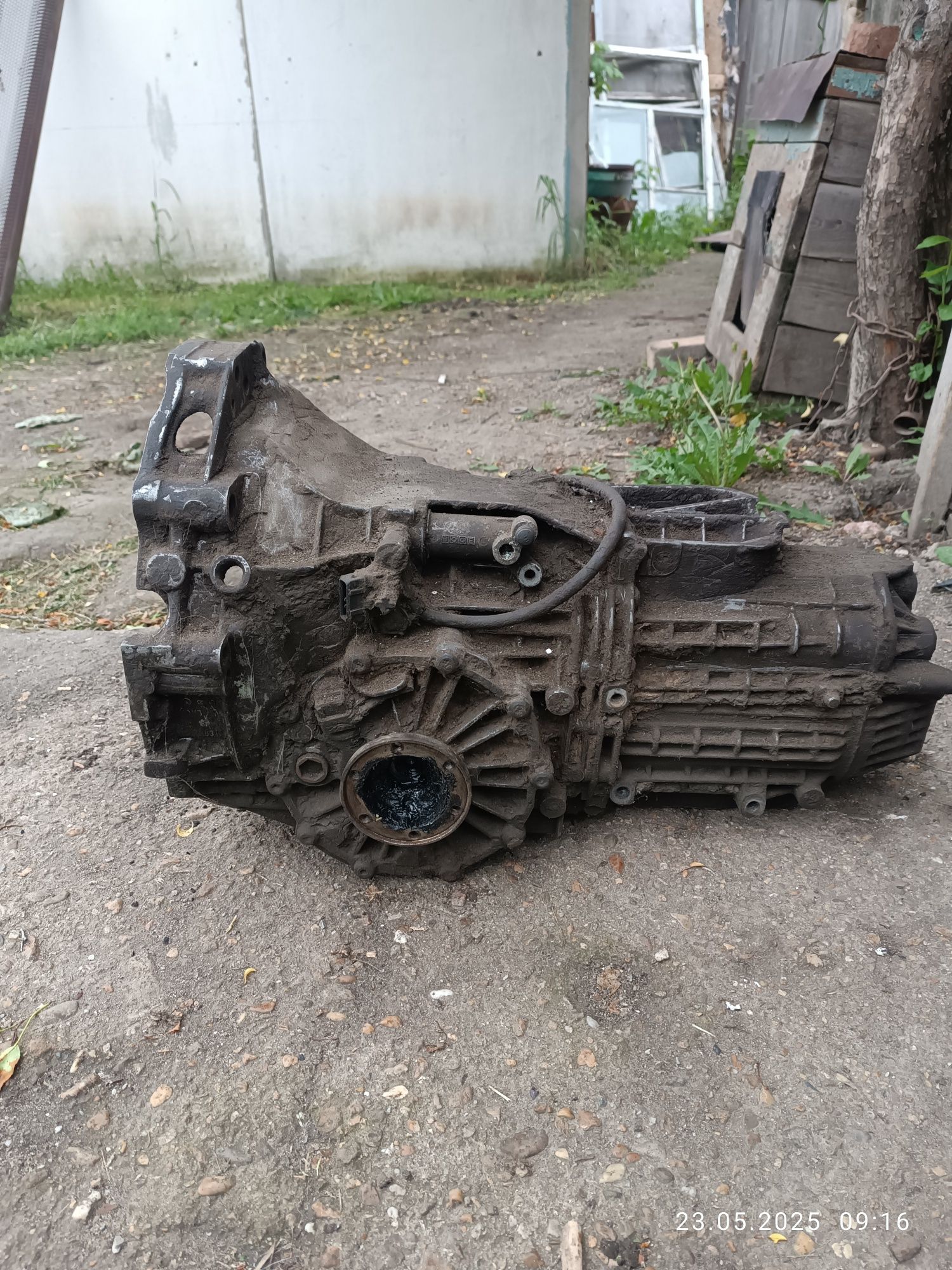Продам кпп ауди миханика пяти ступка