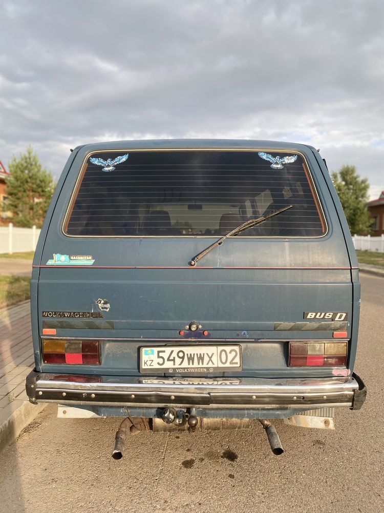 Продам :Volkswagen Caravelle 1983 г.