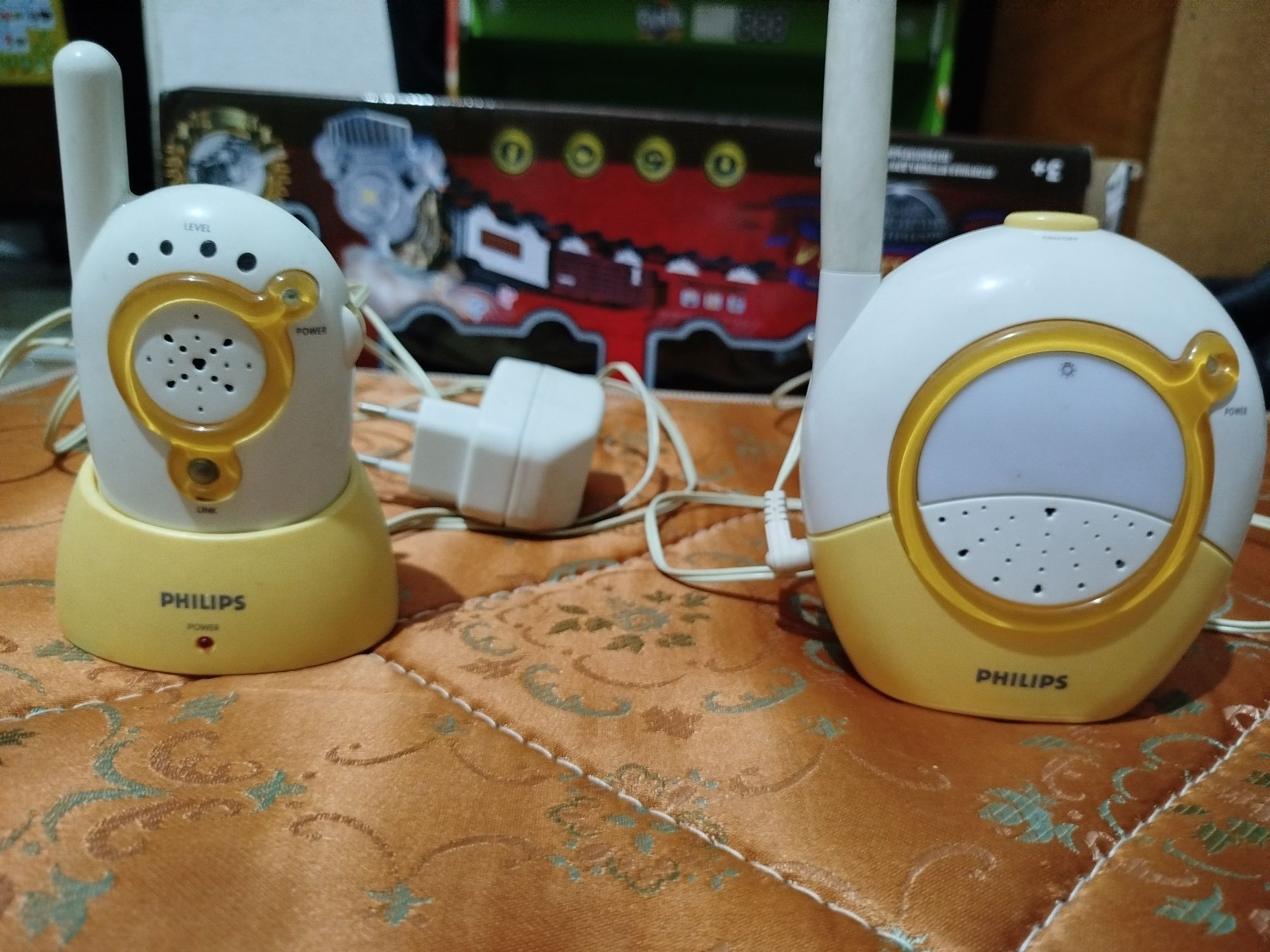 Продам радионяню Philips