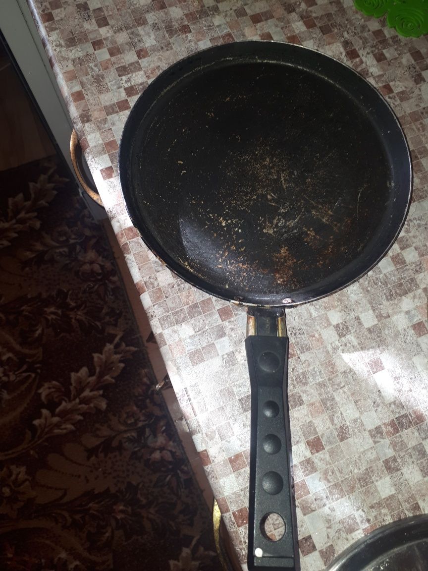 Продам блинницу не дорого