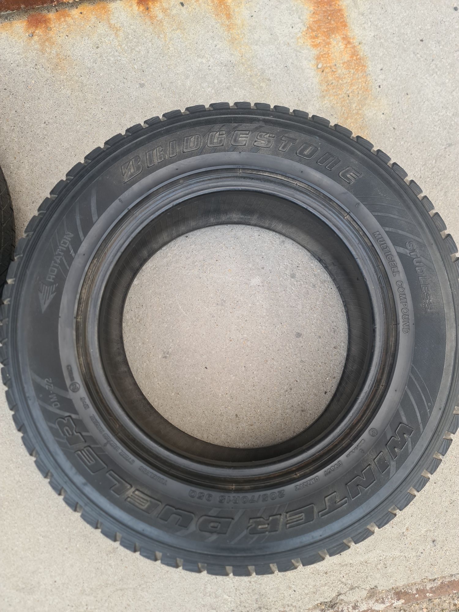 Продам 2 резины разные, Hankook  ,Brigston