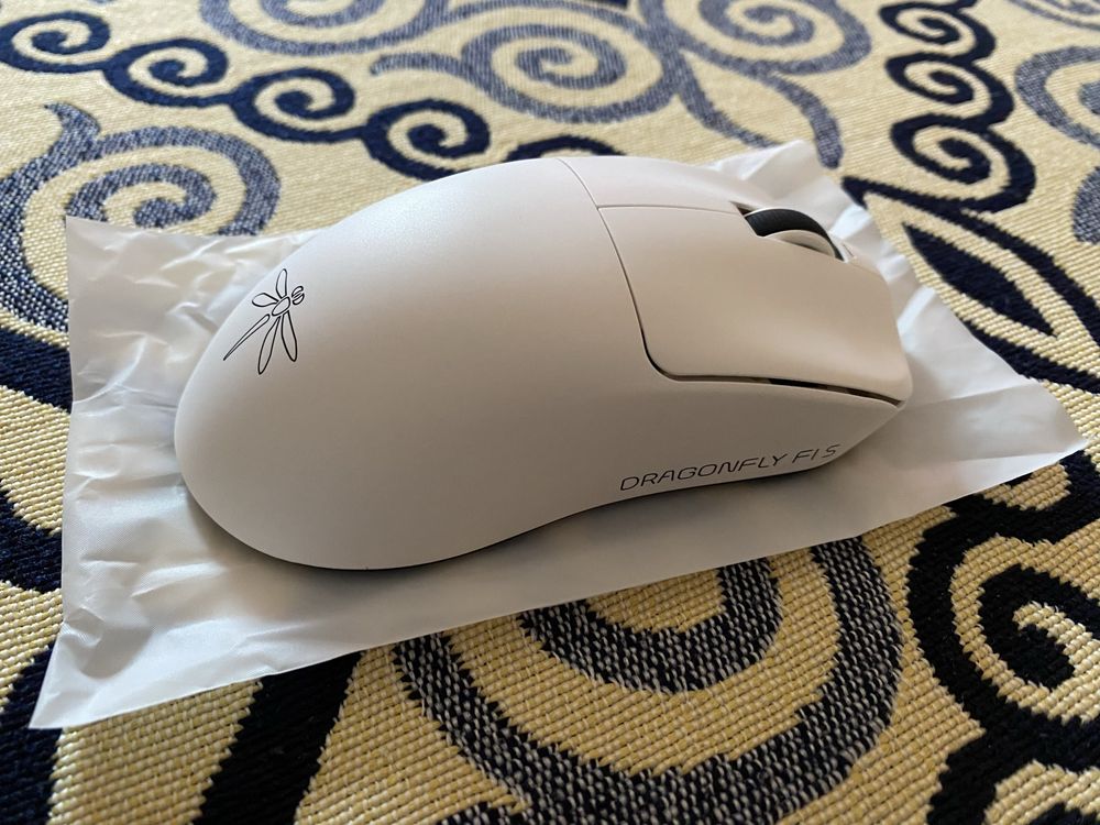 Продаю мышь VGN Dragonfly F1 S