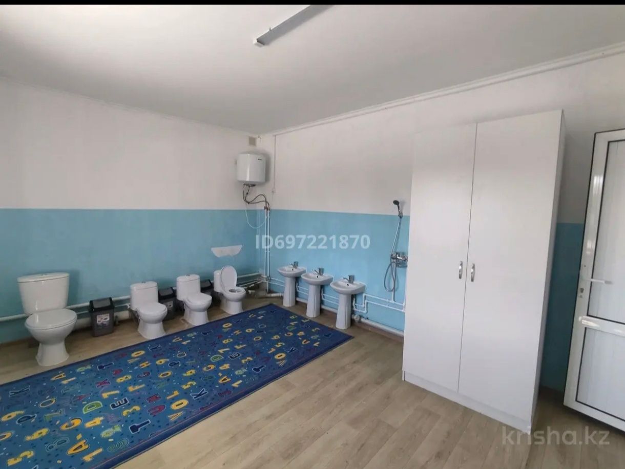 Здание 467 квадратов торг.