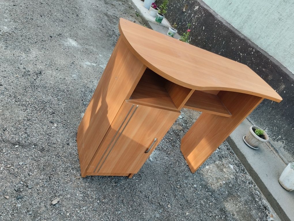 продам дамский стол