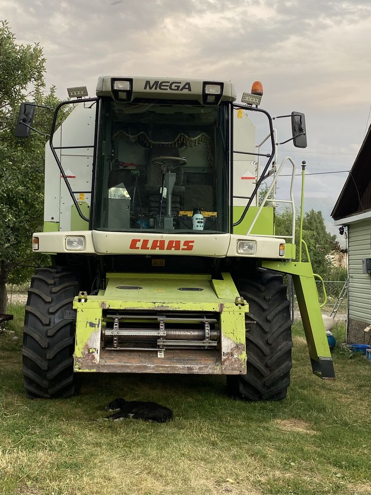 Продам комбайн класс