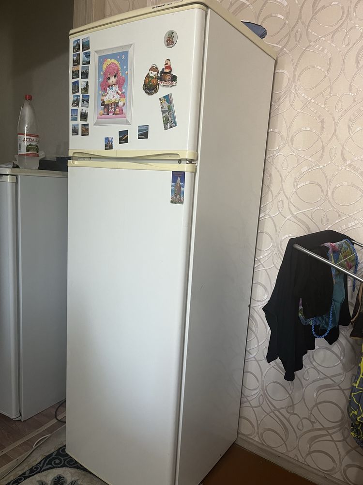 2 шт холодильника бу в отличном состоянии