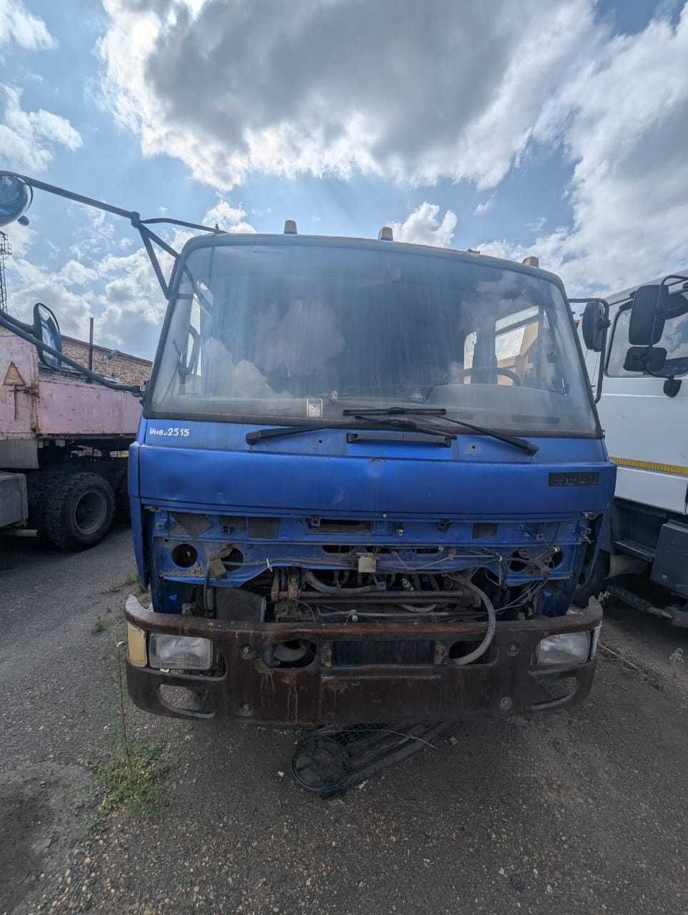 Продам спецтехнику на запчасти