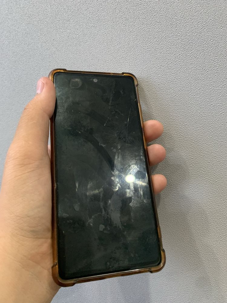 Samsung S20 FE продам