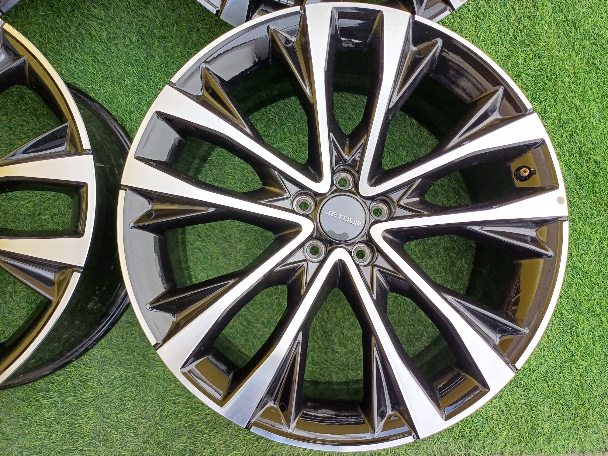 Диски R20 5x108 на Jetour и другие.