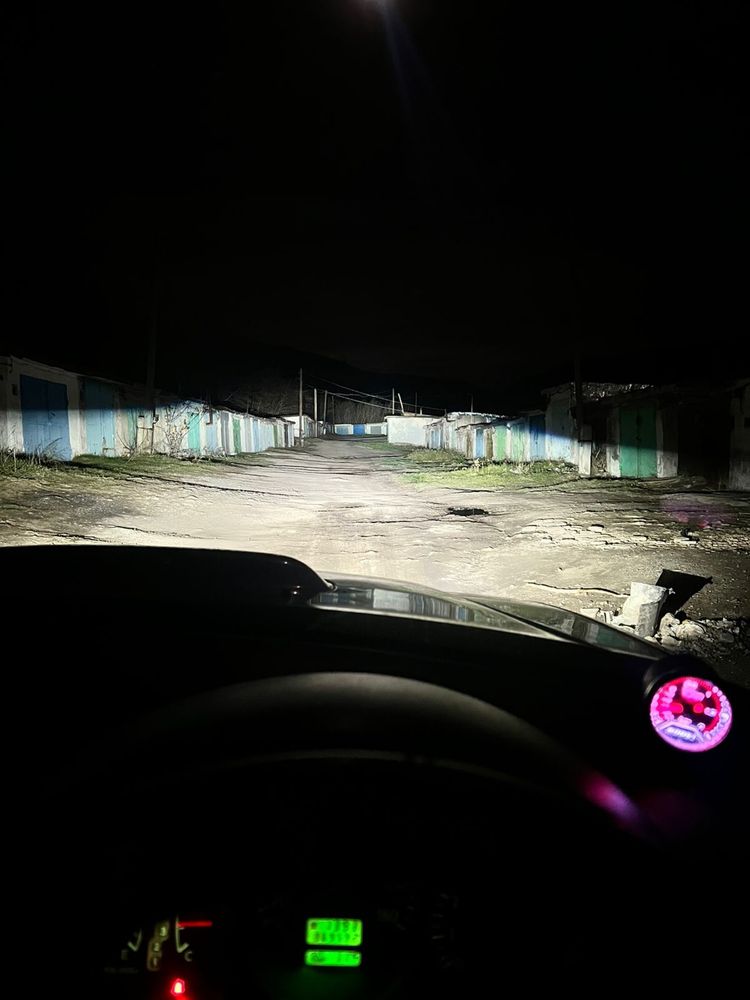 Продам линзованые фары