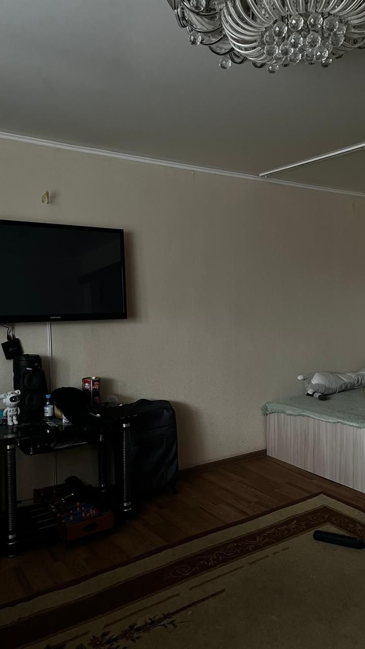 1-комнатная квартира · 45.7 м² · 2/5 этаж, Валиханова,2006г.п