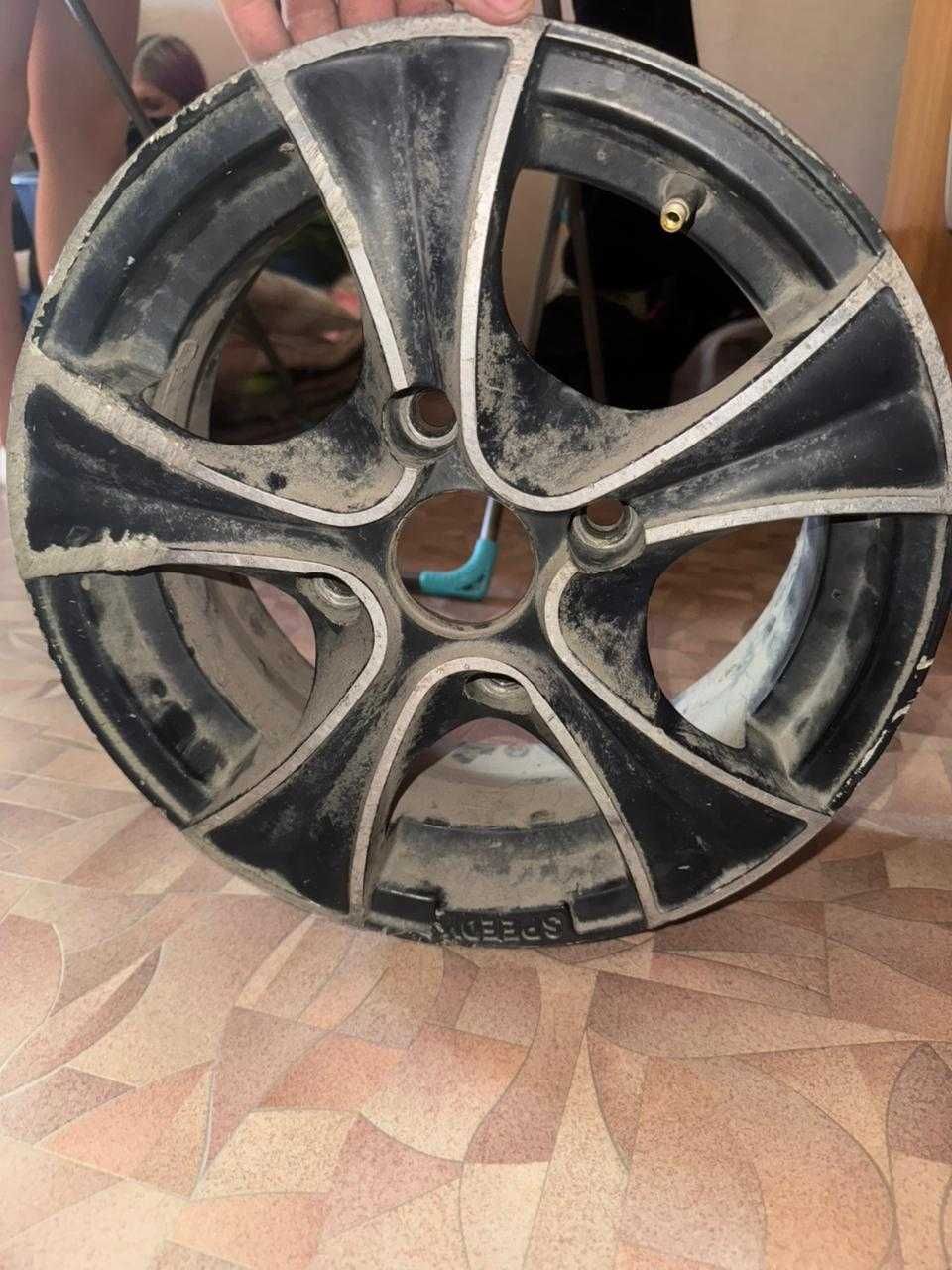 Продам четыре диска r13