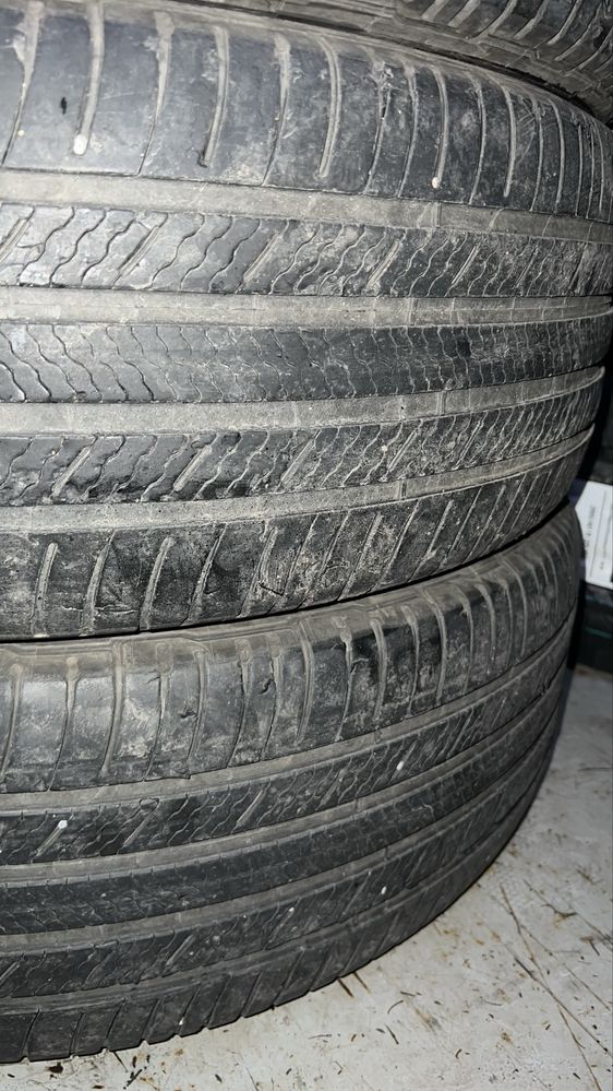 Летние шины 235/55 R20 3 шт в наличи Michelin