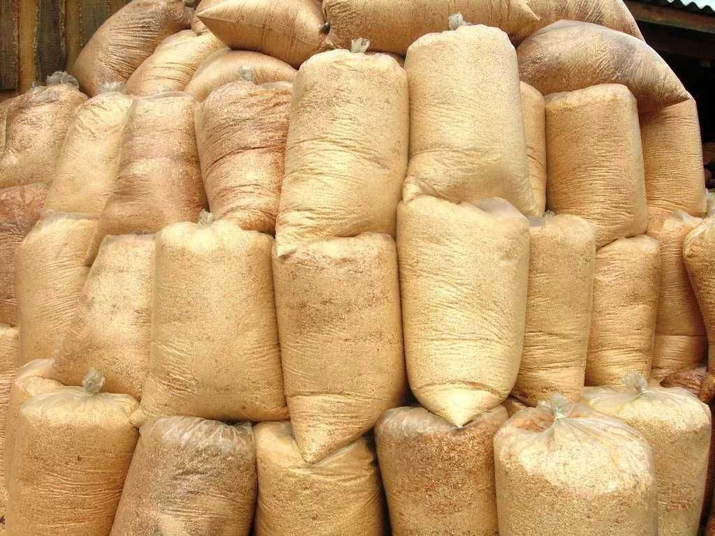 отличная стружка и опилки в мешках