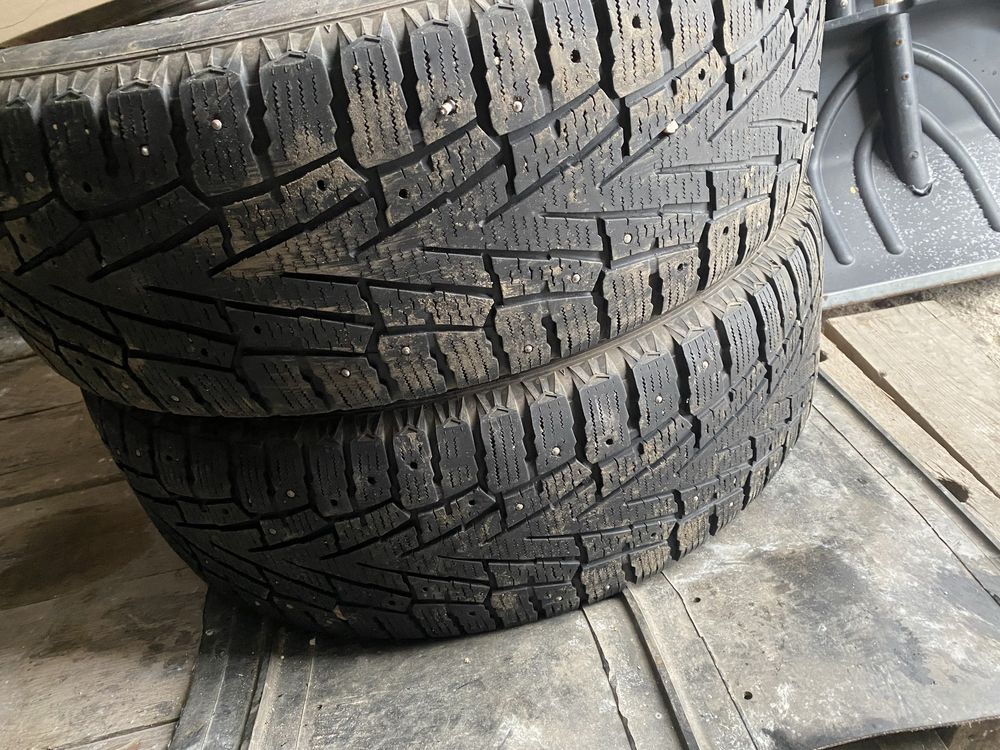 Продам зимние шины 265/60/18