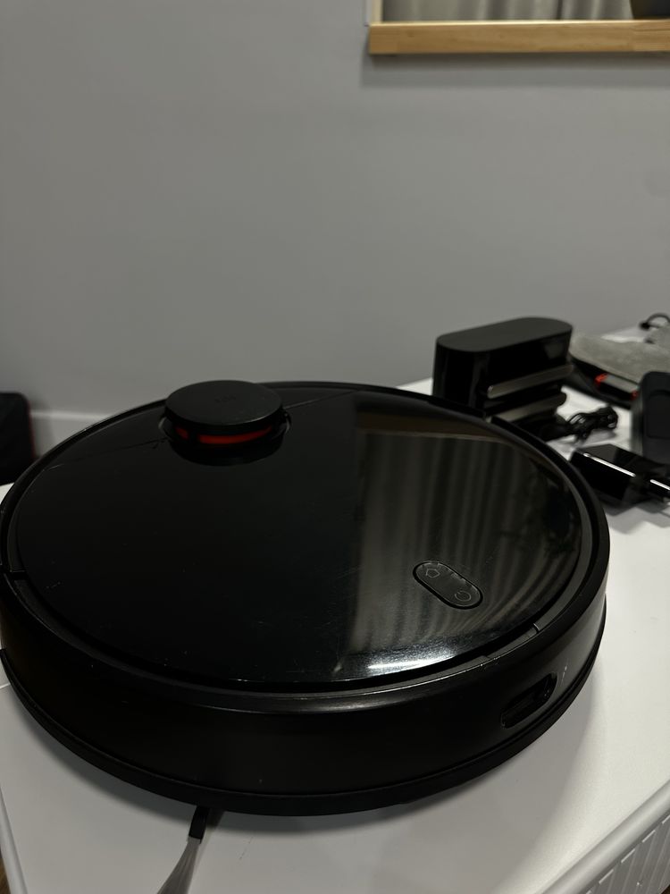 Продам Робот пылесос xiaomi Mi Robot Vacuum-Mop P