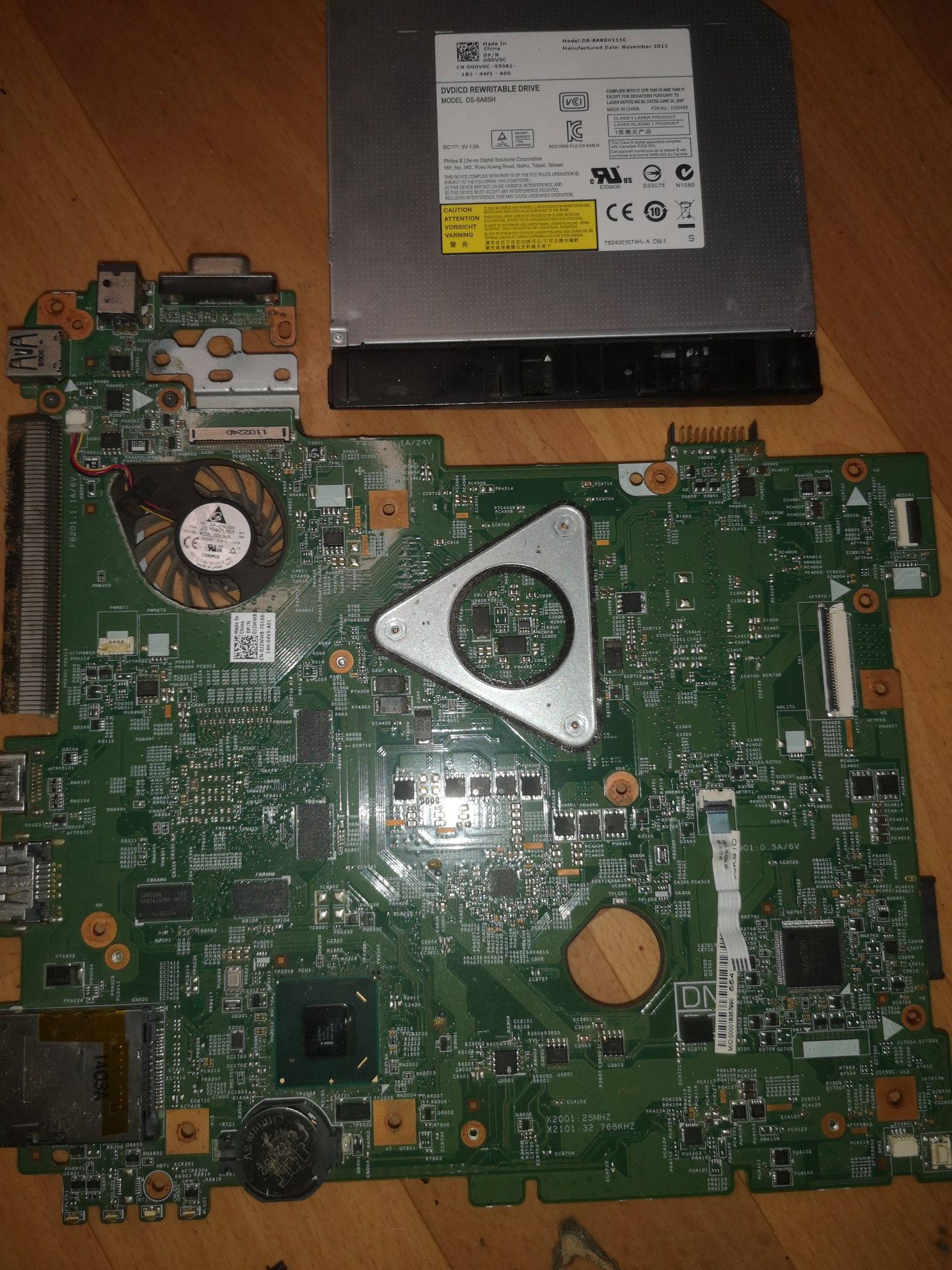 Ноутбук Dell inspiron N5110 на запчасти.