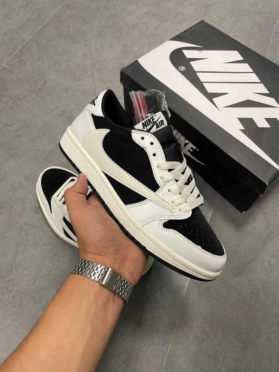 Air Jordan 1 Retro Low OG SP Travis Scott 008