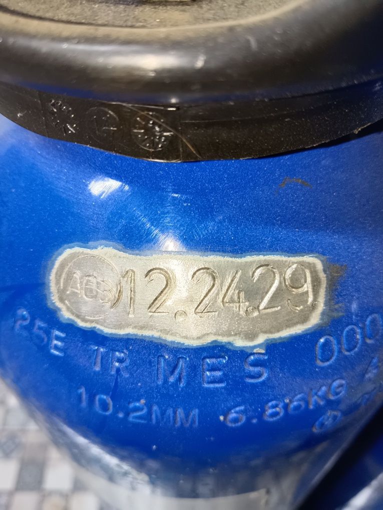 Продам баллоны кислород 5 лит