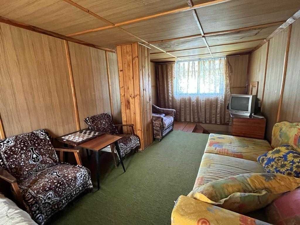 Продам  кирпичный дом на Белом лугу