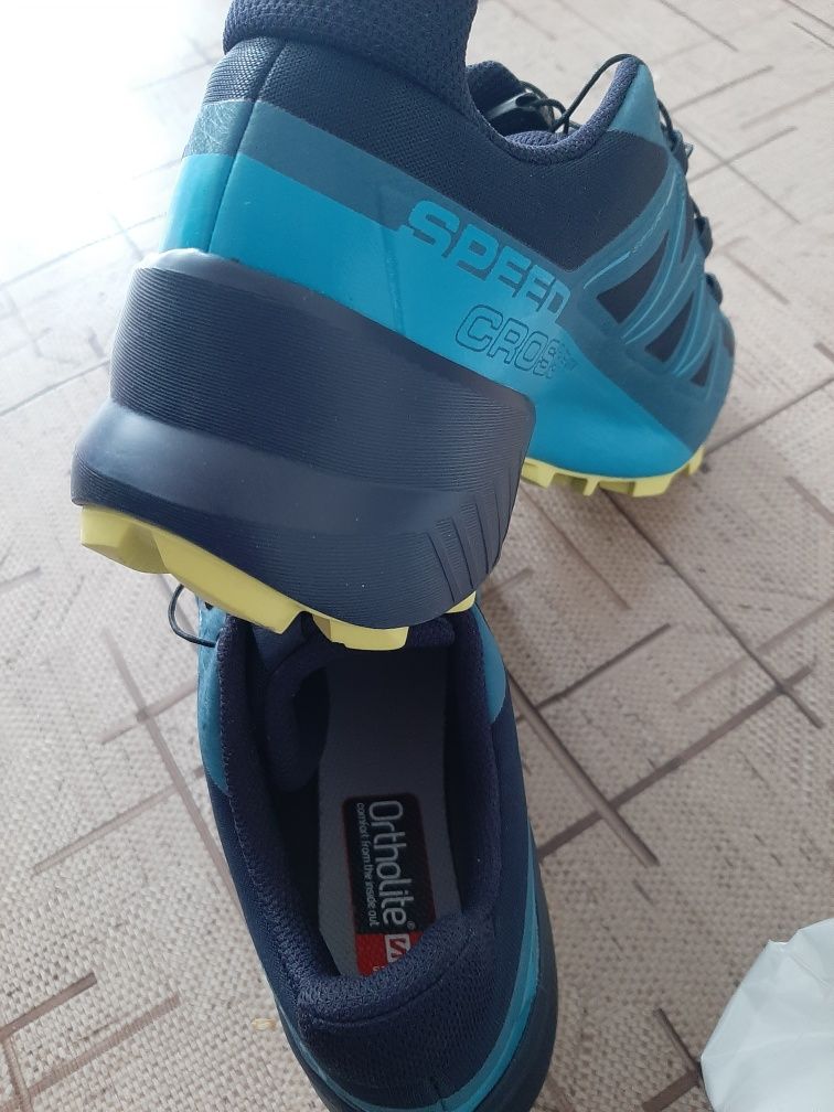 Спортивные кроссовки Salomon Speedcross